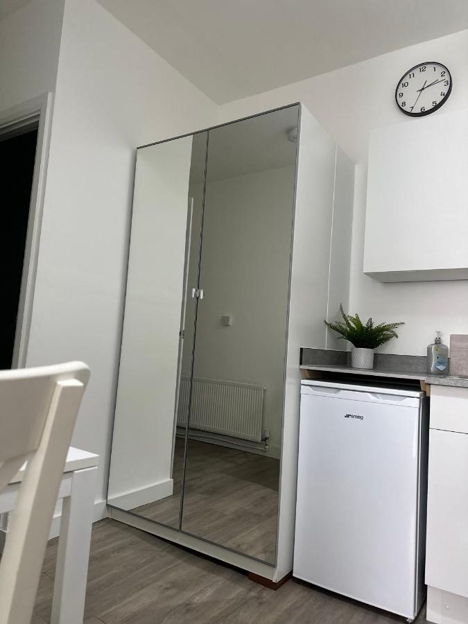 High Barnet Studio Flat Екстер'єр фото